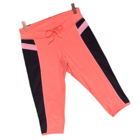 LULULEMON Wunder Coral & Black Cropped Leggings - Picture 1 of 6